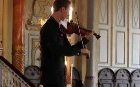 Violinist Vs Ringtone - Music - VIDEOTIME.COM