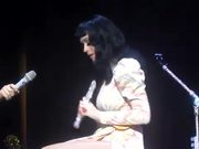 Katy Perry Flute Fail - Fun - Y8.COM