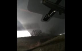 Amazing Tornado - Fun - Videotime.com