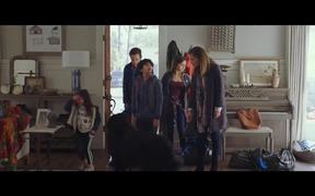 Instant Family Trailer - Movie trailer - VIDEOTIME.COM