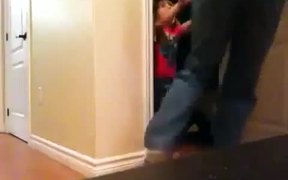 4 Year Old Pranks Dad - Kids - VIDEOTIME.COM