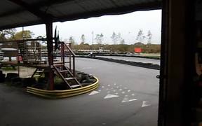 Parking A Go Kart - Kids - VIDEOTIME.COM