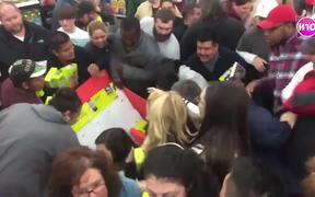Best Black Friday Moments Caught On Camera 2018! - Fun - VIDEOTIME.COM