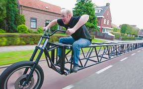 Worlds Longest Bike - Fun - VIDEOTIME.COM