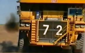 Huge Dump Truck Vs Car - Tech - VIDEOTIME.COM