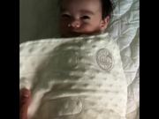 This Baby Wakes Up Like A Boss - Kids - Y8.COM