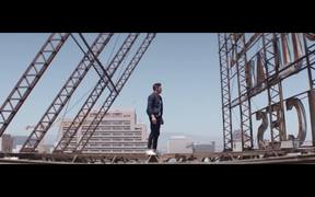 Hugo Boss ft Zac Efron “Hugo” - Commercials - VIDEOTIME.COM
