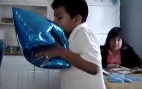 Kid Experiments Inhaling Helium - Kids - VIDEOTIME.COM