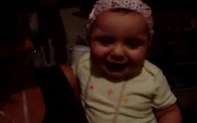 Very Cute Baby - Kids - VIDEOTIME.COM