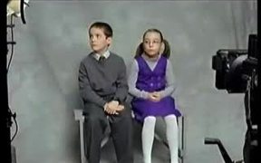 Funny Eyebrows - Kids - VIDEOTIME.COM