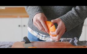 How to Make Grapefruit Pineapple Apple Juice