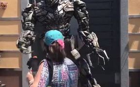 A Real-Life Transformer - Fun - VIDEOTIME.COM