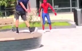 Spiderman Too Happy After Defeating Thanos - Fun - VIDEOTIME.COM
