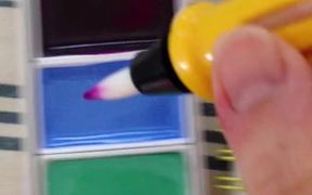 Popcorn Finger Brush - Tech - VIDEOTIME.COM