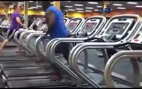 The Coolest Dance Routine On A Treadmill - Fun - VIDEOTIME.COM