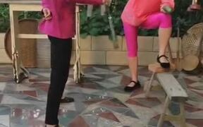 This Woman Sure Has Her Way With The Nunchaku! - Fun - VIDEOTIME.COM