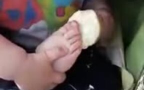 No Spoons? No Worries, Just Use A Foot - Kids - Videotime.com