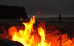 Beach Fire - Fun - VIDEOTIME.COM