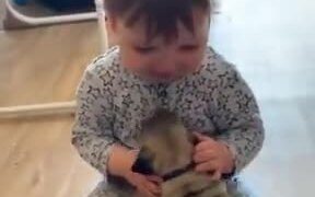 These Two Babies Will Grow Up As Amazing Friends - Animals - VIDEOTIME.COM