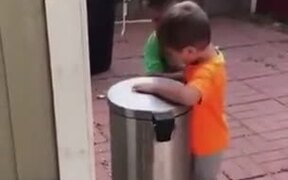 Children Having Fun Without A Screen - Kids - VIDEOTIME.COM