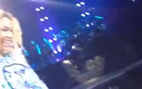 A Girl At The Beyonce Concert Sings Amazing