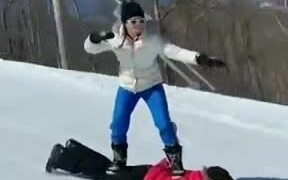 Who Needs Snowboards When You Have Friends - Fun - VIDEOTIME.COM
