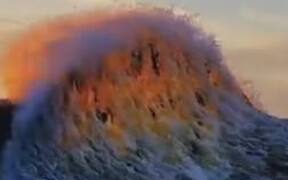 Scenic Sunset And The Crashing Waves - Fun - VIDEOTIME.COM