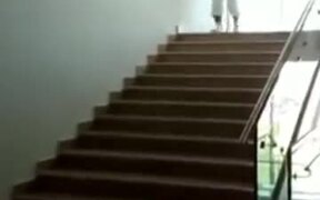 Literally Moonwalking Down The Stairs - Fun - VIDEOTIME.COM