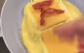 The Best Breakfast Sandwich Ever! - Fun - VIDEOTIME.COM