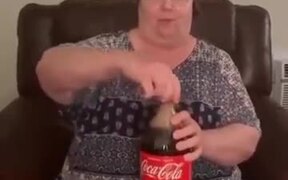 Grandma Was Skeptical About The Coke And Mentos - Fun - VIDEOTIME.COM