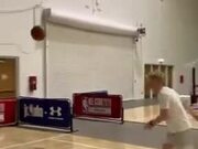 That's Some Next-Level Basketball Playing! - Sports - Y8.COM