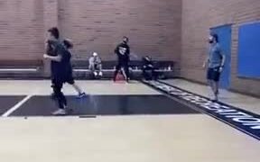 Basketball Player's Moonwalking Skills Are On Fire - Fun - VIDEOTIME.COM
