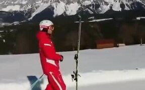 This Guy's Skiing Skills Are A Level Apart! - Sports - VIDEOTIME.COM