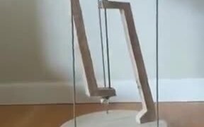Amazing String Table - Tech - VIDEOTIME.COM