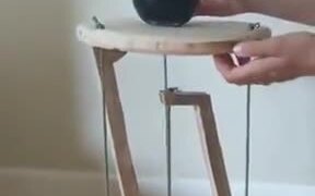 Amazing String Table - Tech - VIDEOTIME.COM