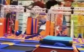A Perfect Trampoline Course For Backflips - Sports - VIDEOTIME.COM