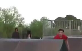 Skateboarding Basketball Game - Sports - VIDEOTIME.COM