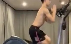 Asian Displaying Unique Working Out - Sports - VIDEOTIME.COM