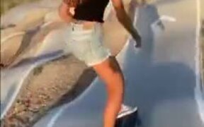 A Skateboard Ramp Like This - Sports - VIDEOTIME.COM