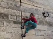 Inhuman Wall Climbing By A Girl