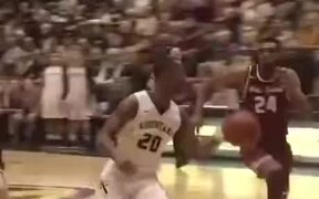 In Basketball, Look Where You Are Jumping - Sports - VIDEOTIME.COM