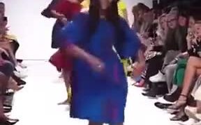 A Dancing Fashion Show - Fun - VIDEOTIME.COM