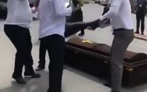 People Without Mask Coffin Dance Treatment
