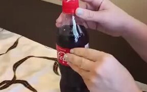 Japan's Limited Edition Coke Bottle - Fun - VIDEOTIME.COM