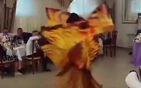 A Gorgeous Firey Dance Without Fire - Fun - VIDEOTIME.COM