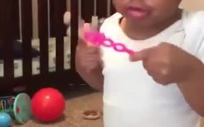 Children Hilariously Failing At Bubble Blowing - Kids - VIDEOTIME.COM