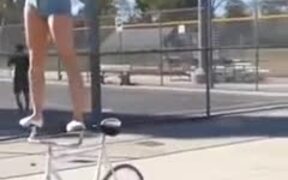 Insane Aerobics While Riding A Bicycle! - Fun - VIDEOTIME.COM