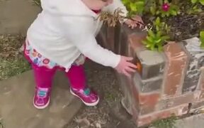 Babies Searching For Sanitizer - Kids - VIDEOTIME.COM
