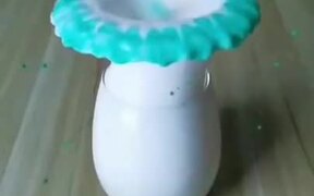 An Egg Drop Can Be So Satisfying - Fun - VIDEOTIME.COM