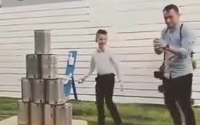 When You Are Too Overconfident - Kids - VIDEOTIME.COM